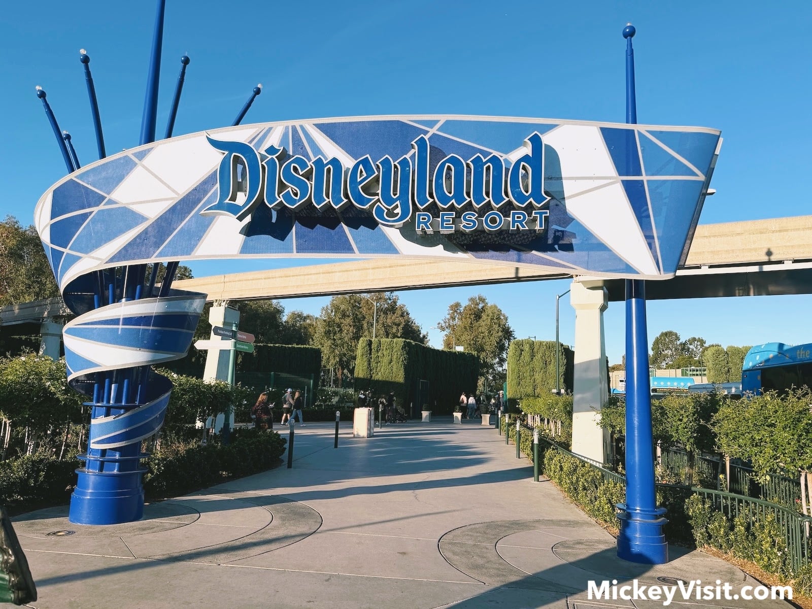 Disneyland entrance sign