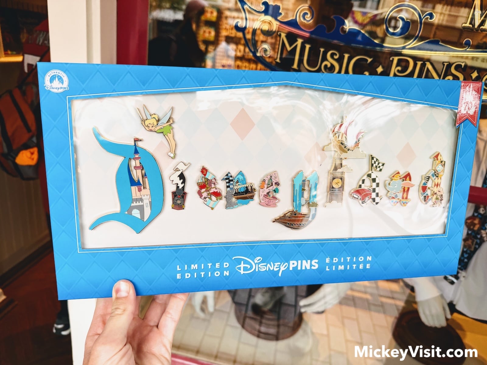 New Disney pins