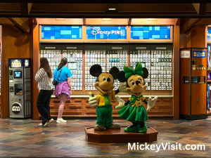 Pin Trading Disney