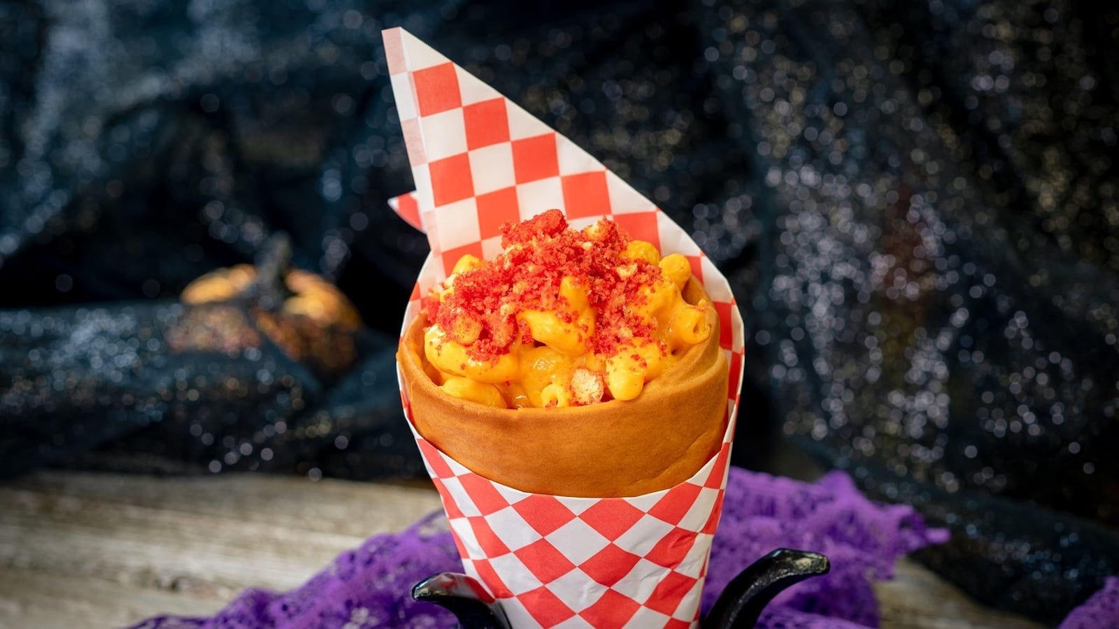 Slow Burnin’ Mac and Cheese Cone at Cozy Cone Motel 3