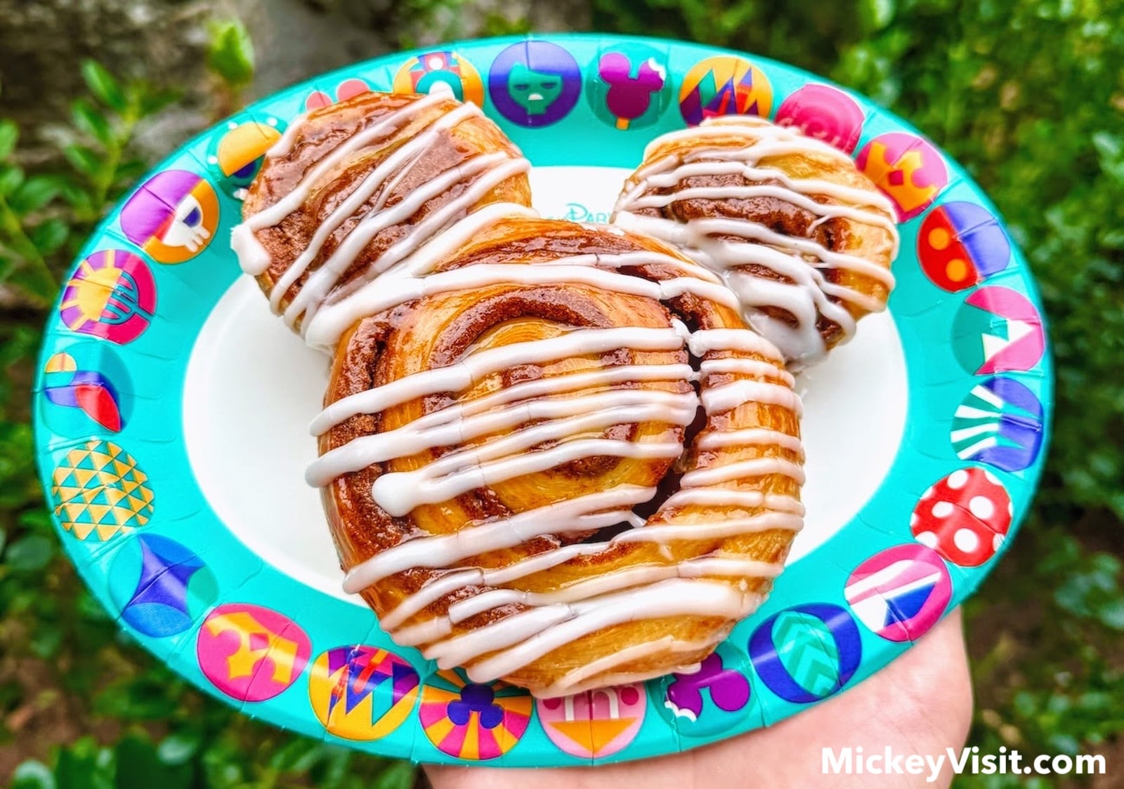 Mickey Mouse cinnamon roll