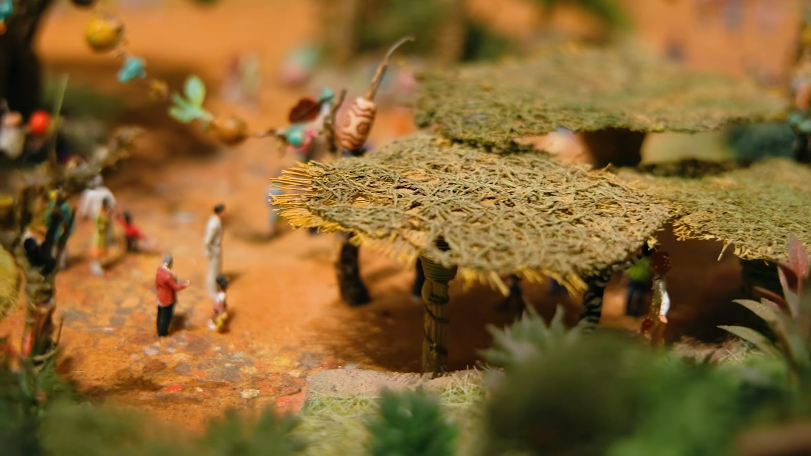 Lion King scale model