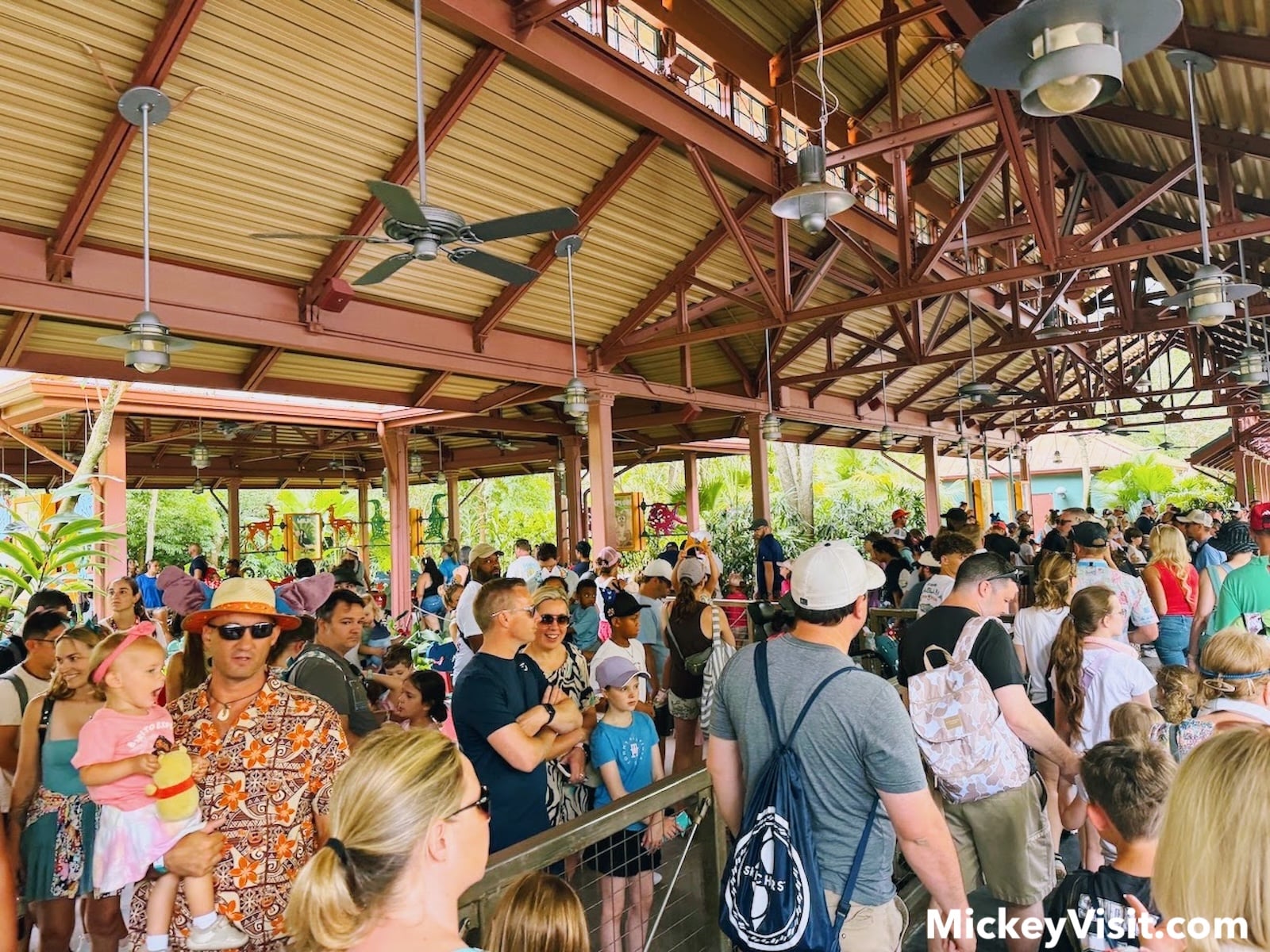 Wildlife Express line crowd