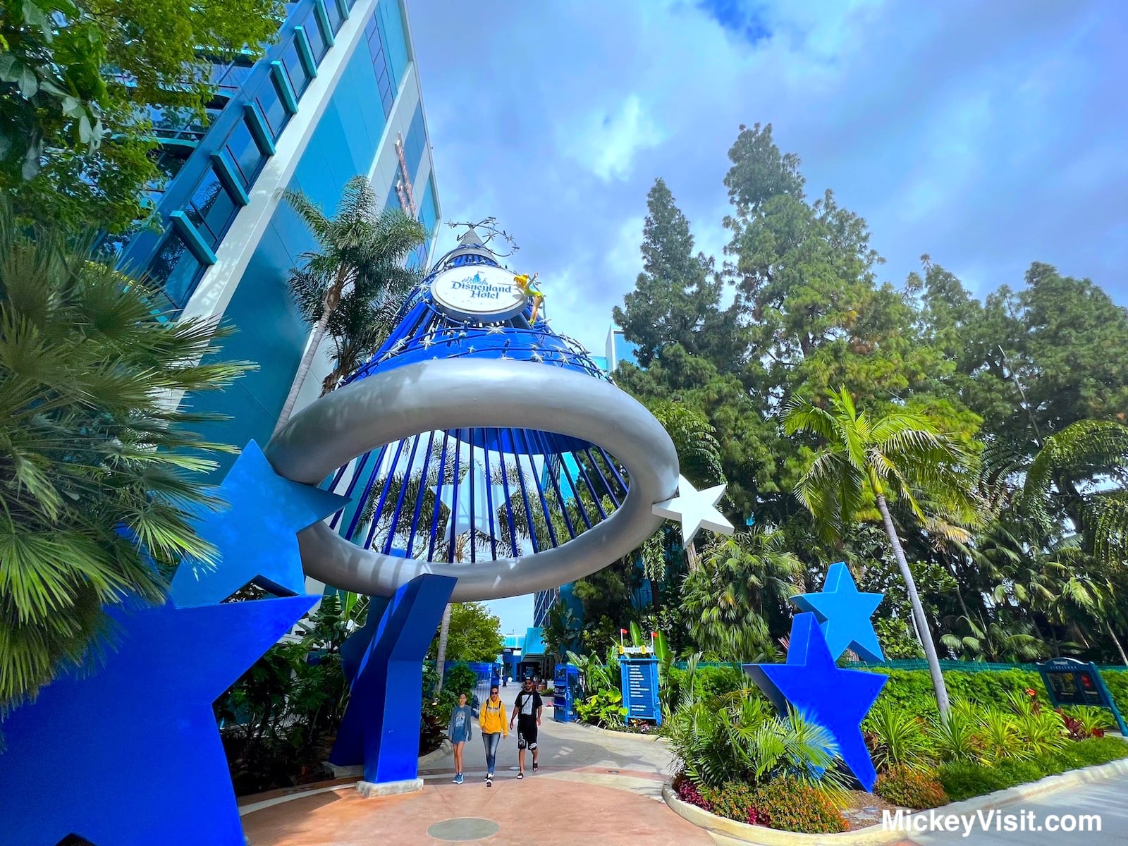 Disneyland Announces 6 New Perks for Hotel Guests in June