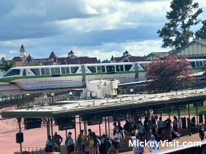 Disney World monorail