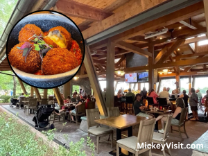 Restaurant view