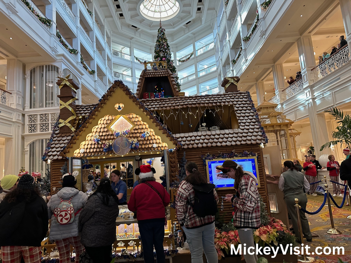 Gingerbread house line