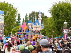Crowd in front of the castle at Disneyland