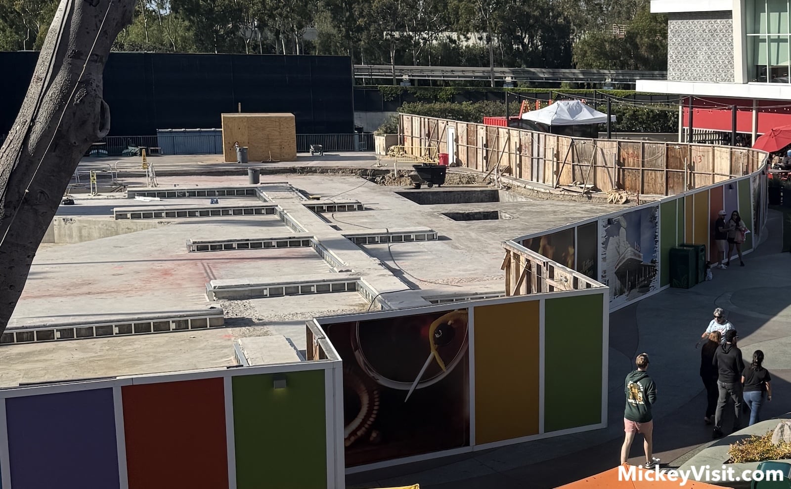 Arthur & Sons, Pearl's Roadside BBQ construction at Downtown Disney