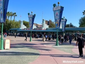 Disneyland Esplanade Disney California Adventure entrance
