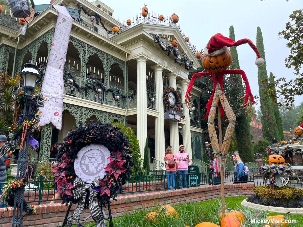 Haunted Mansion Holiday queue Disneyland