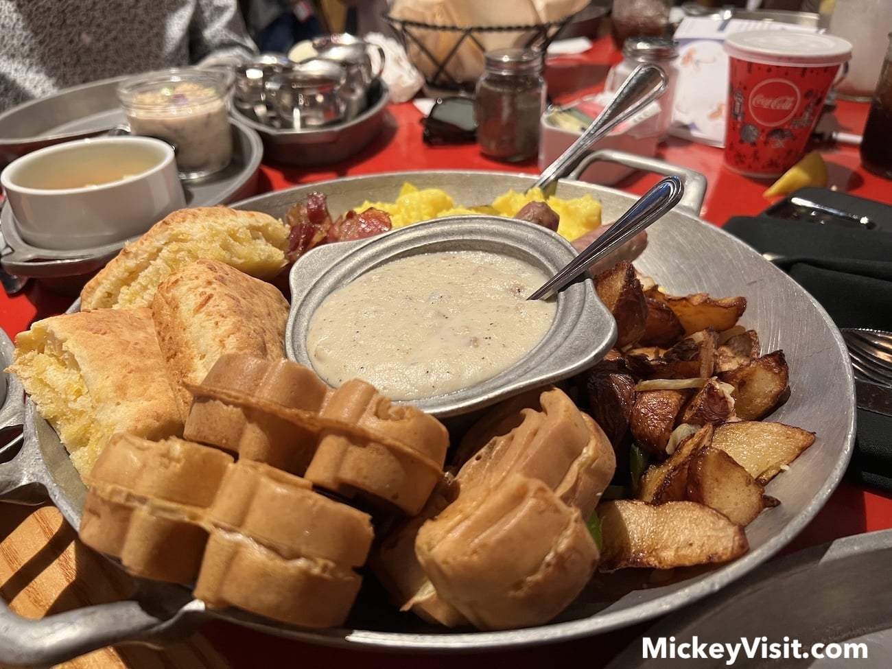 Whispering Canyon Cafe food