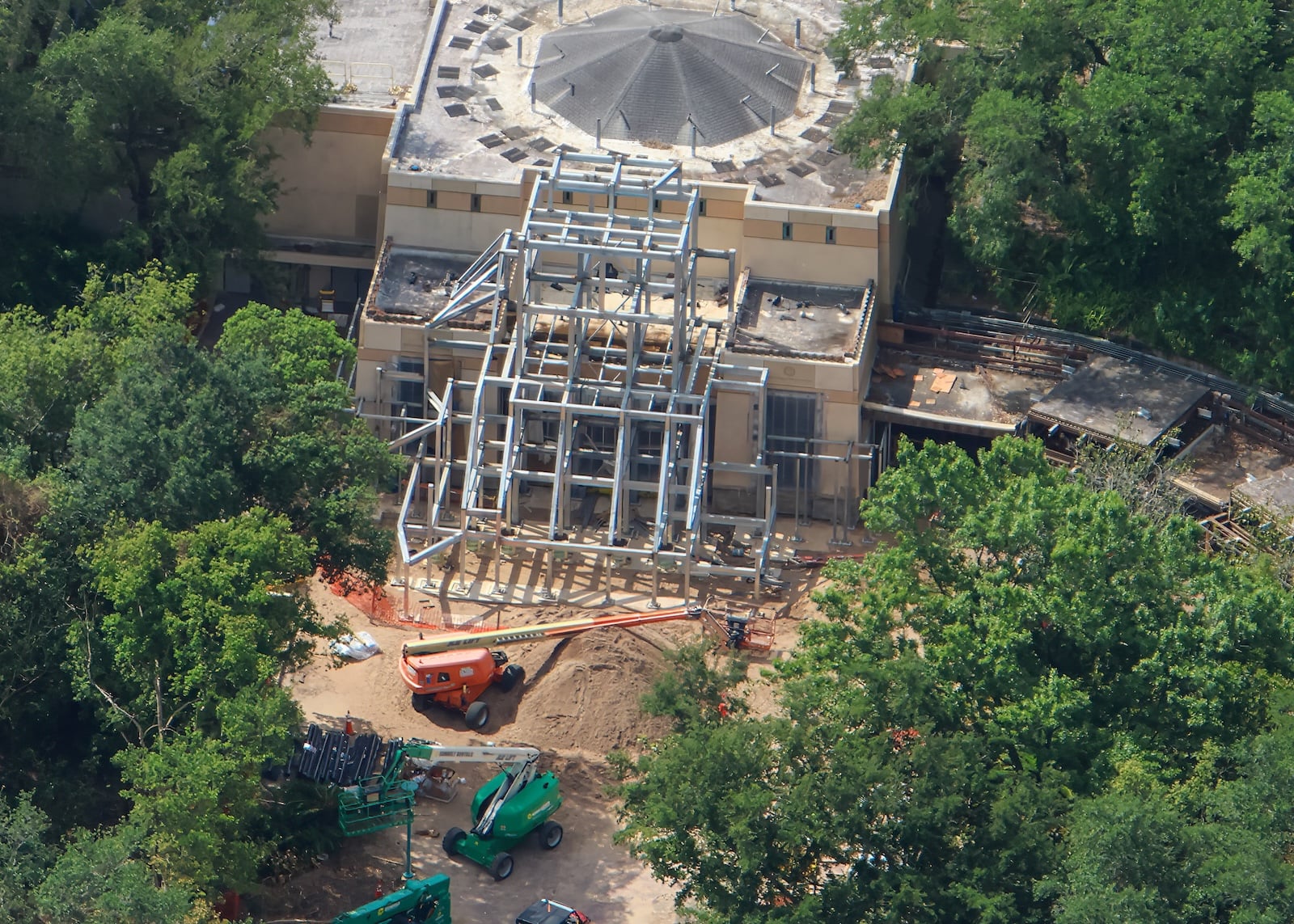 Indiana Jones ride construction