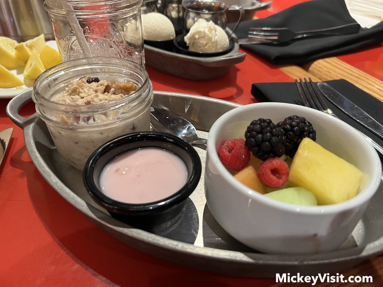 Whispering Canyon Cafe food