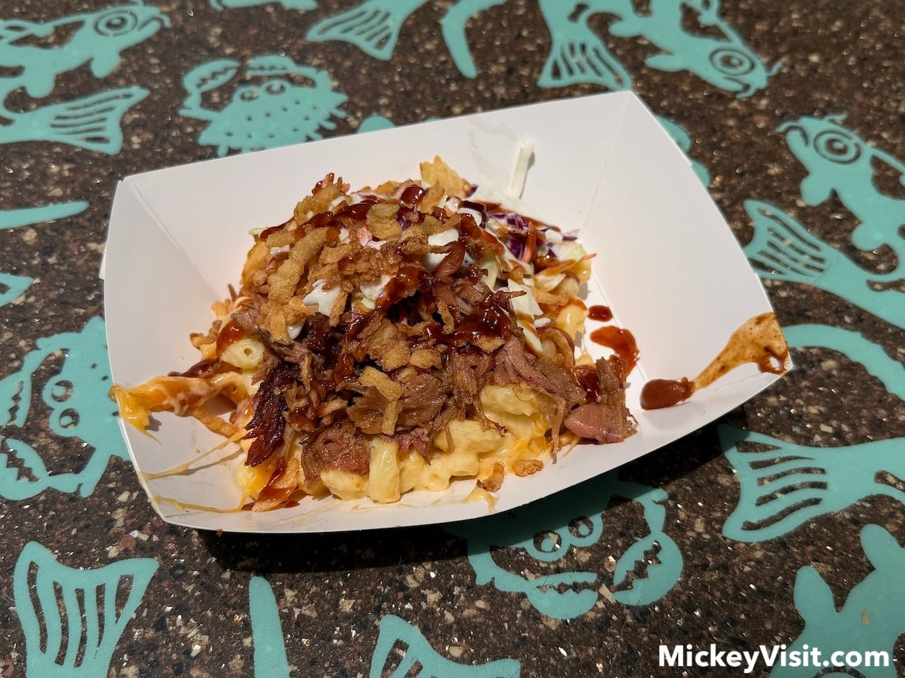 Macaroni & cheese with pulled pork