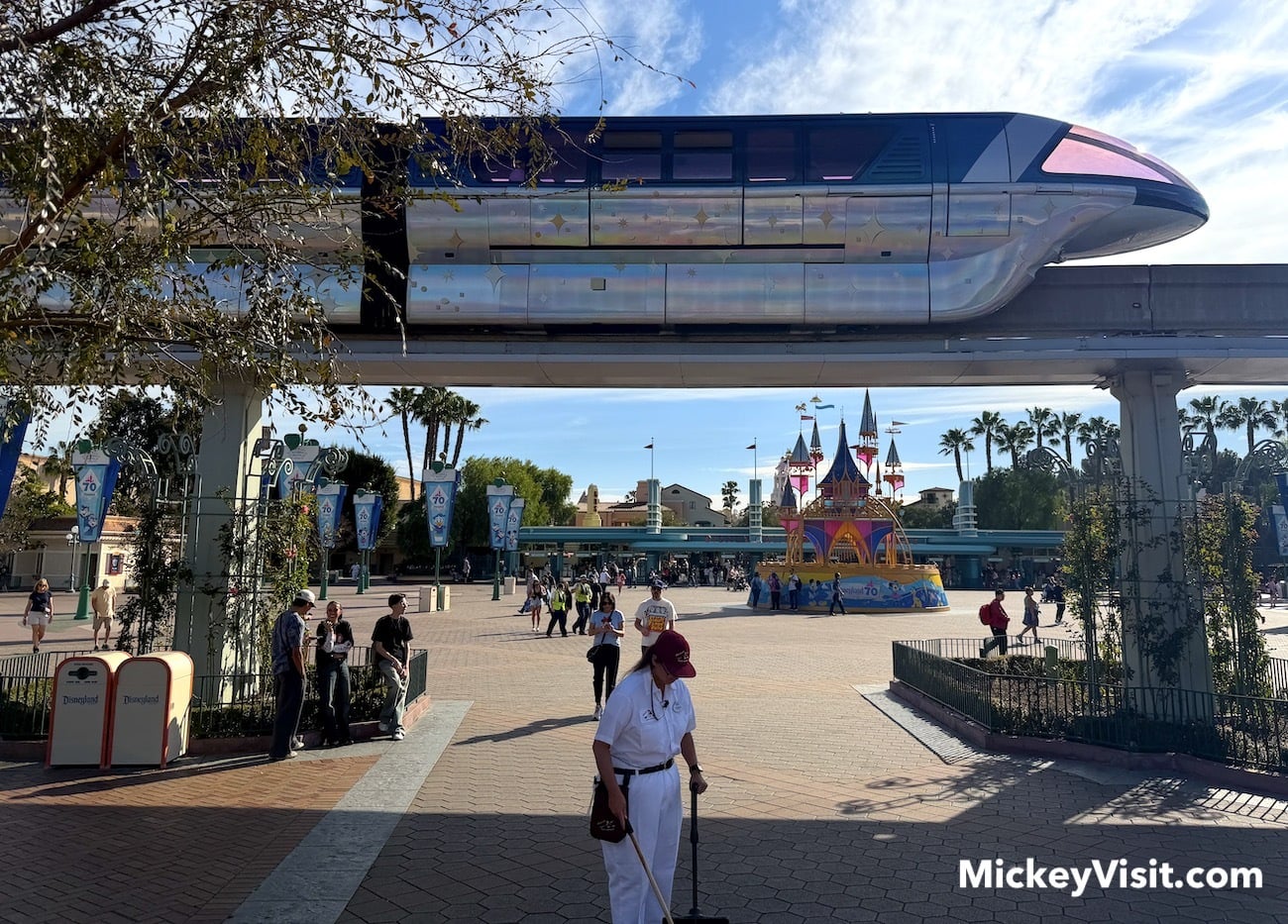Disneyland Monorail in Esplanade