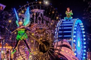Paint the Night parade Disneyland
