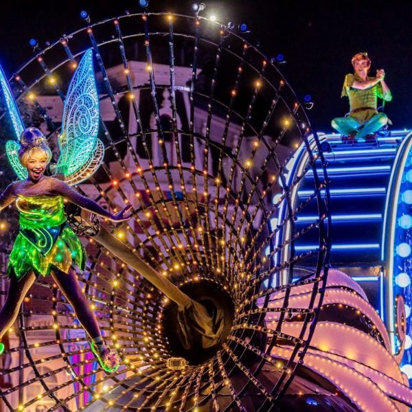Paint the Night parade Disneyland