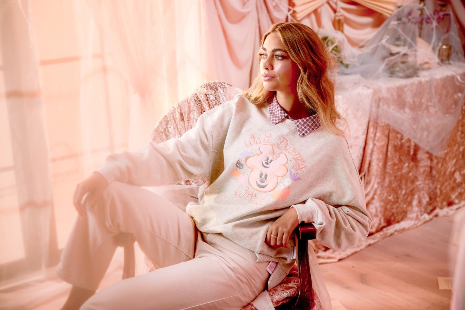 Cutie Ghosts pullover