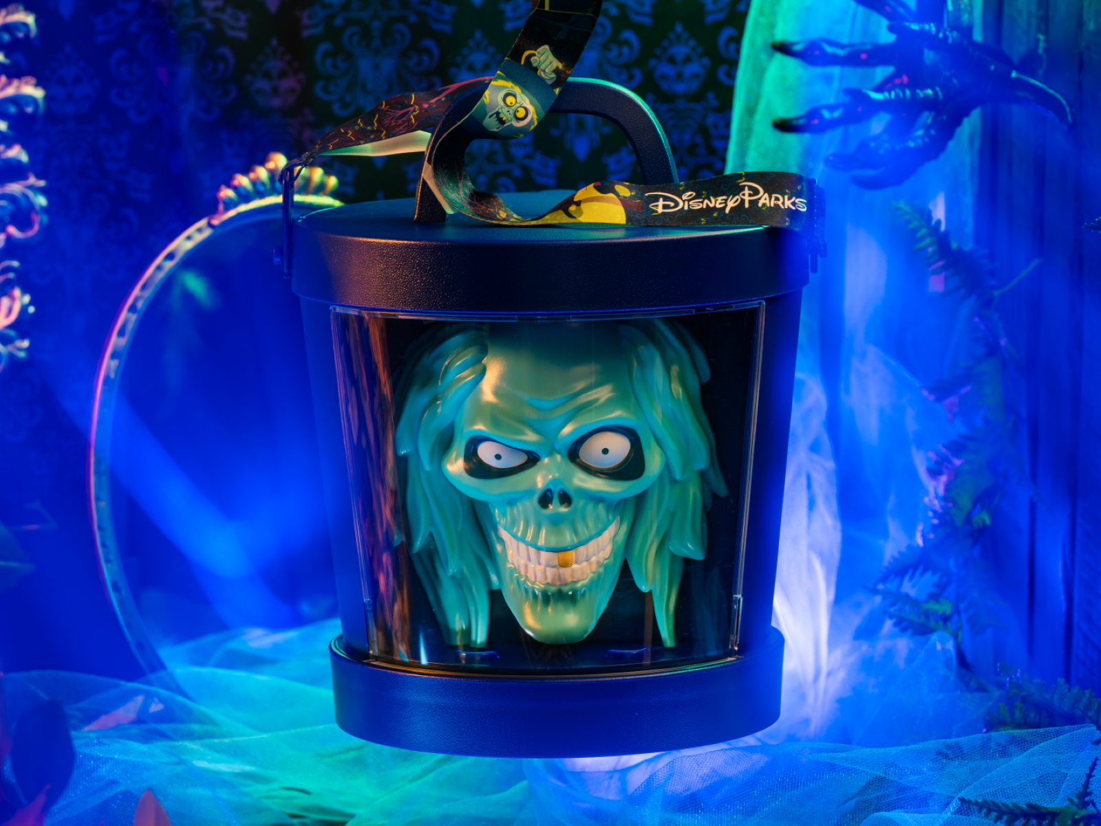 Hatbox Ghost popcorn bucket
