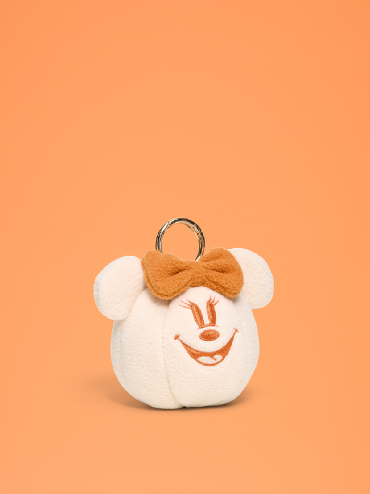 White Minnie pumpkin keychain