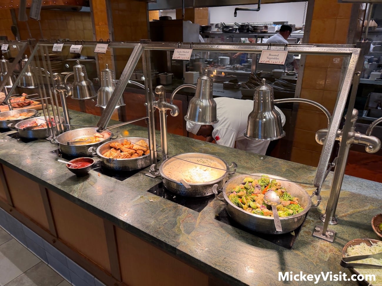 Food in buffet