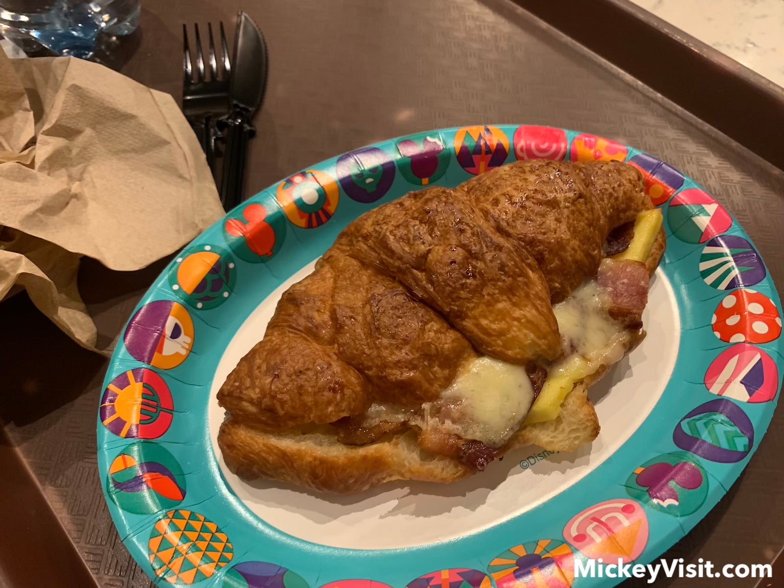 Bacon, egg, and cheese croissant