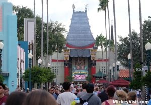 Crowded Hollywood Studios park
