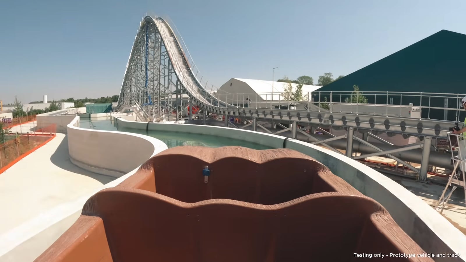 Lion King log ride construction