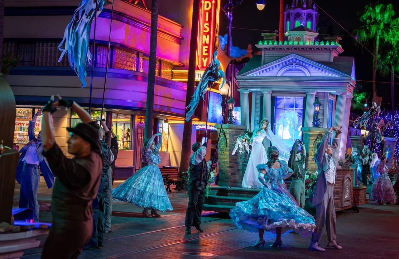 Haunted Mansion parade float