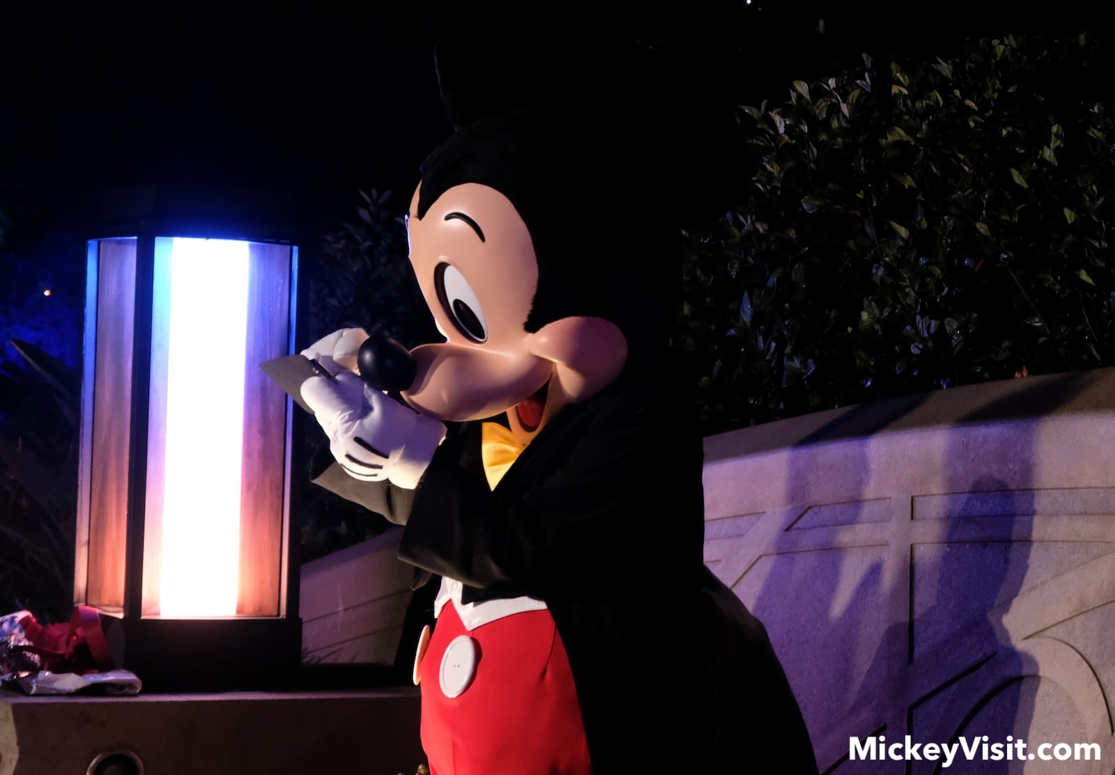 Mickey Mouse signing autograph