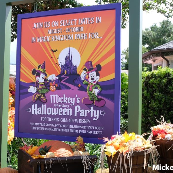 Mickey's Not-So-Scary Halloween Party sign