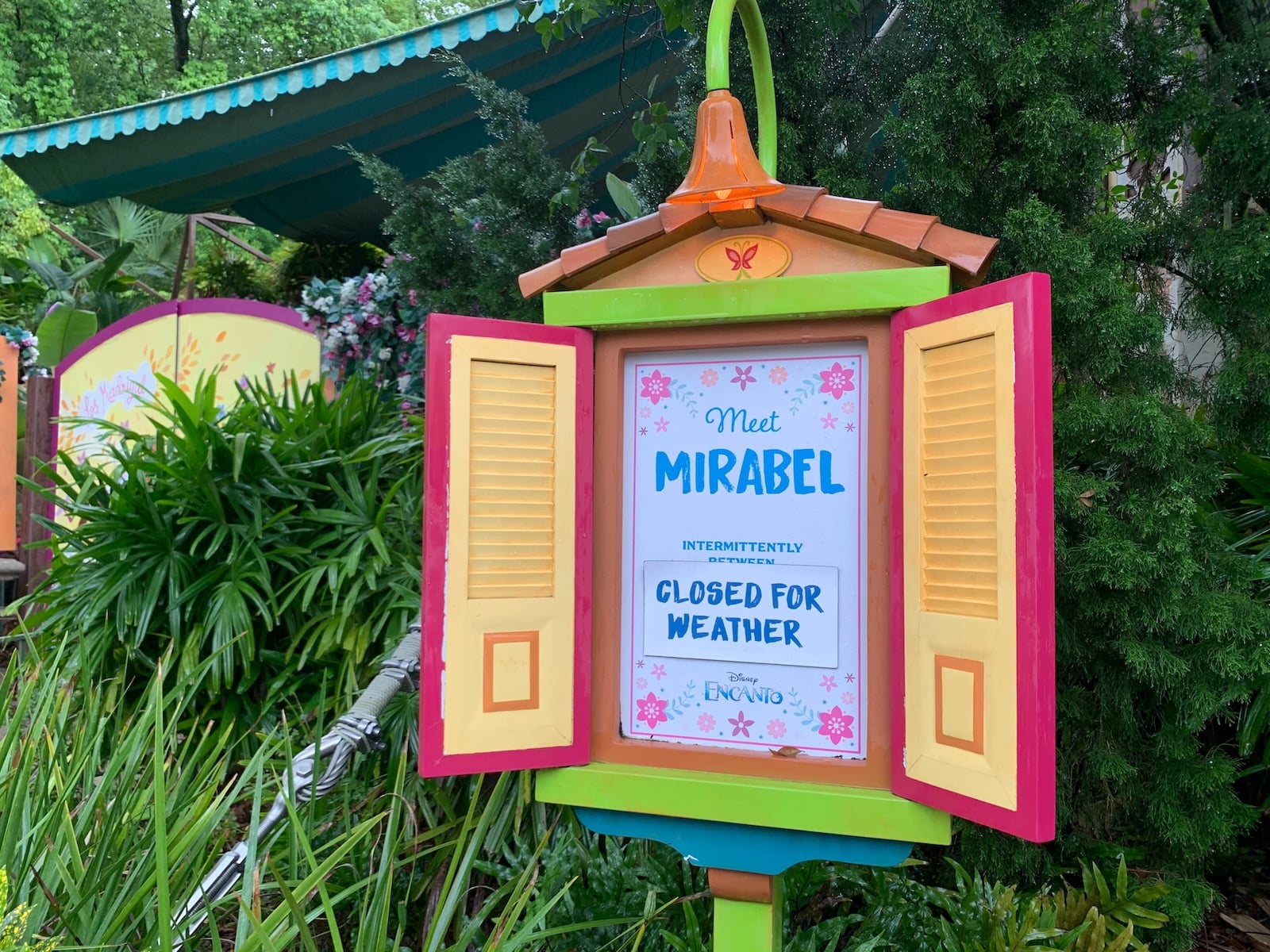 Meet Mirabel closed for weather sign