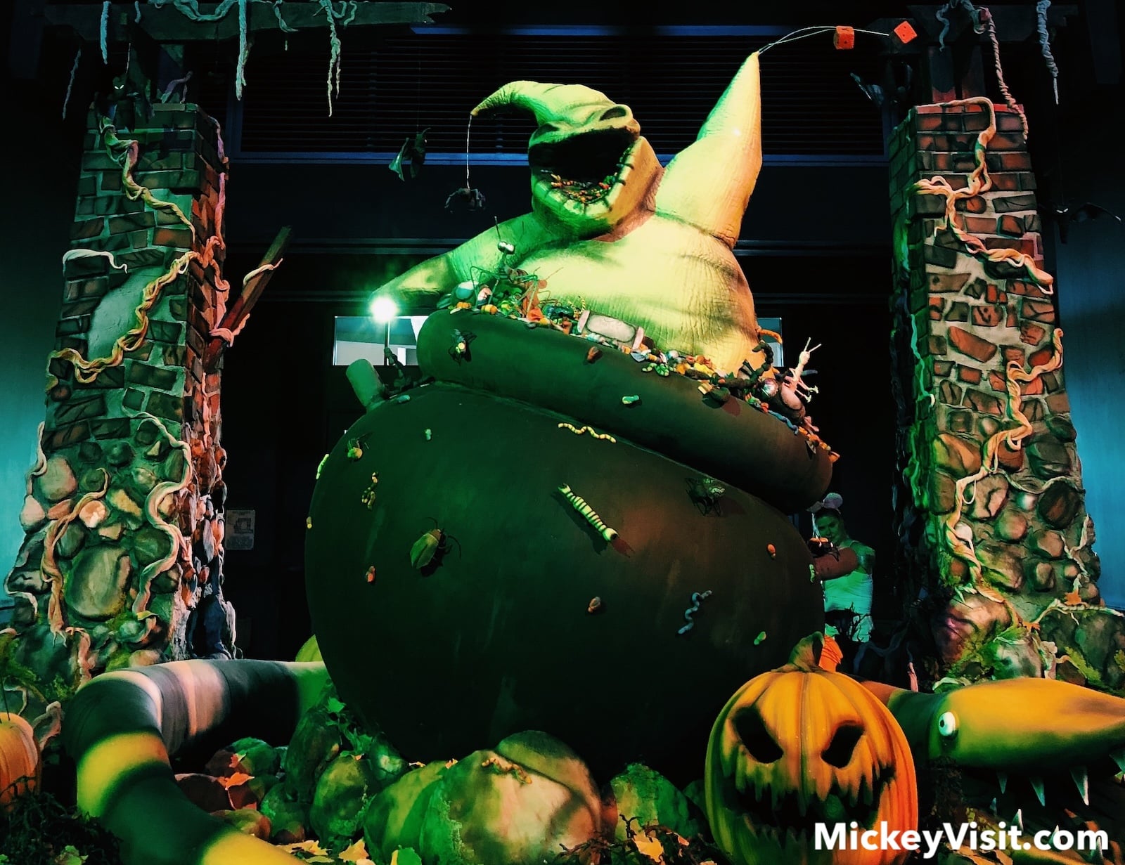 Oogie Boogie sculpture
