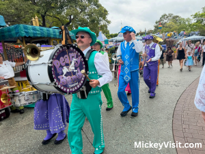 Disneyland Band