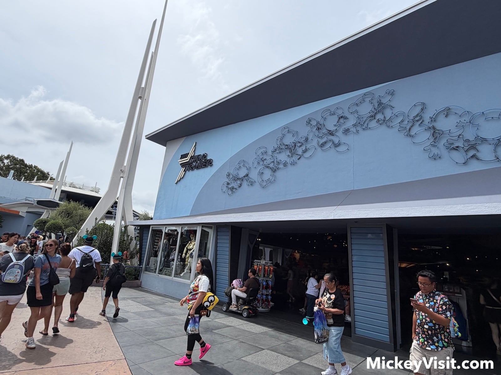 Star Trader store exterior