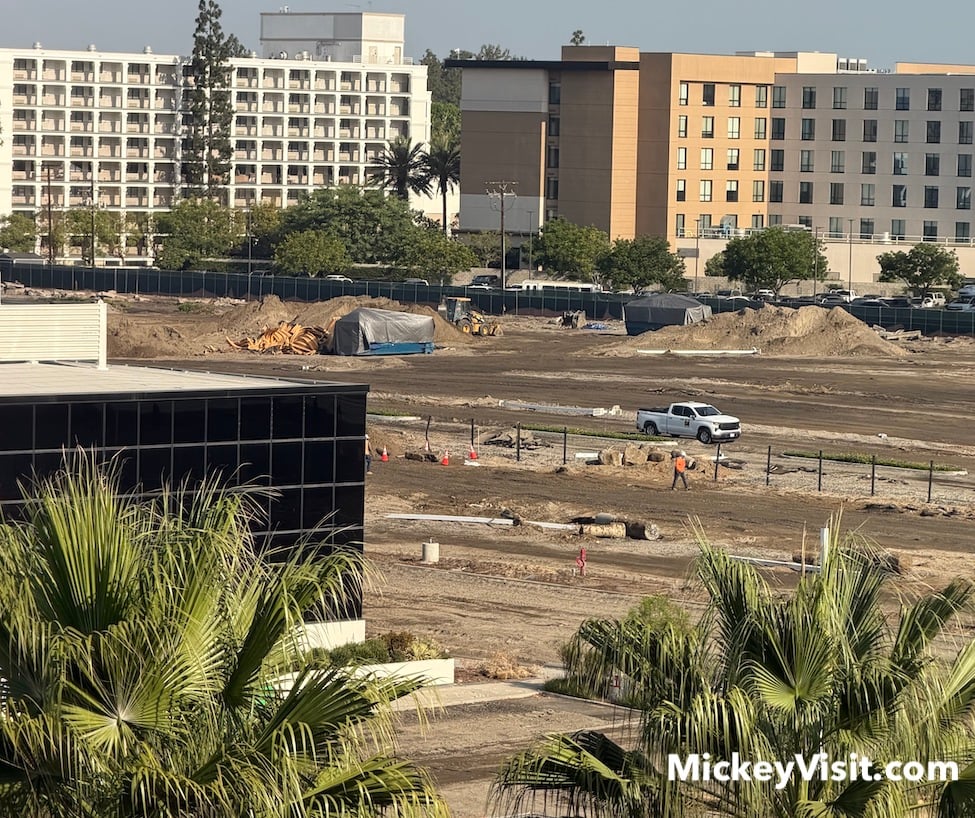 dirt lot eastern gateway