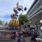 disneyland tomorrowland entrance