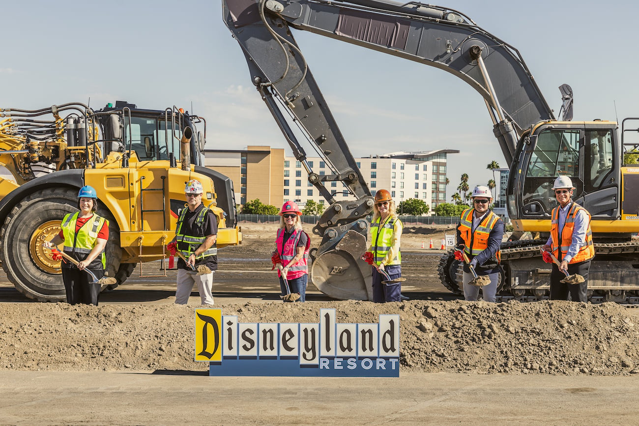 disneyland construction workers