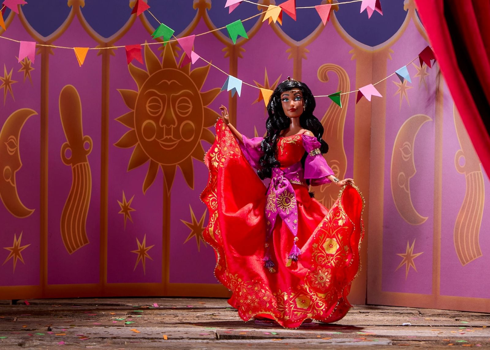 Esmeralda doll