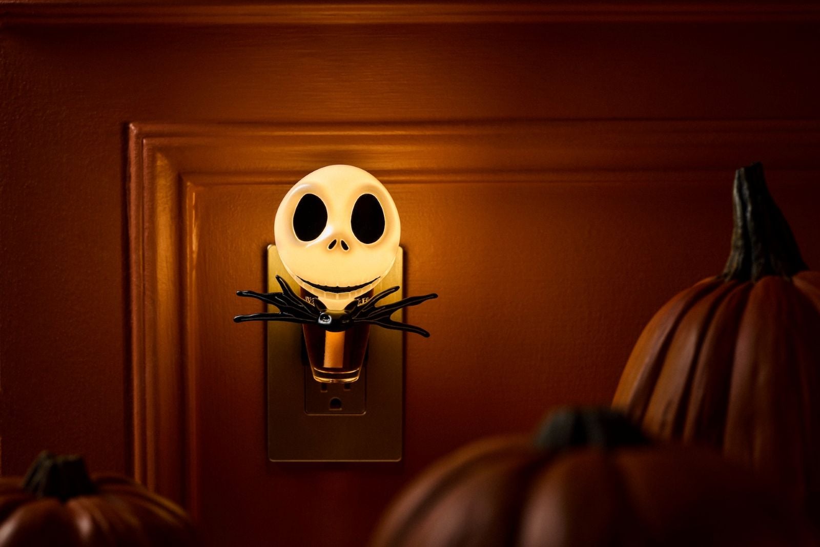 Jack Skellington wall plug in