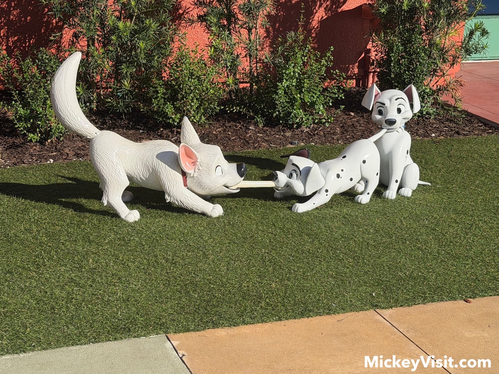 Statues of Bolt and Dalmatians