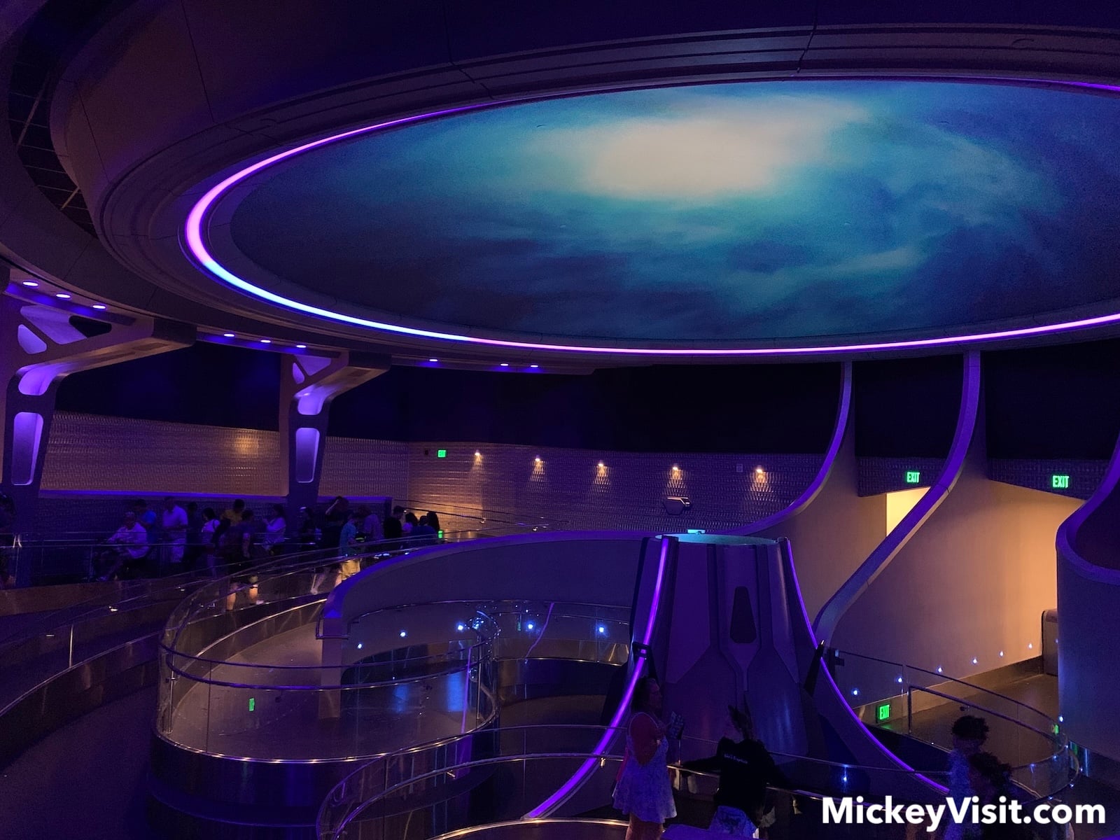 Cosmic Rewind line chamber