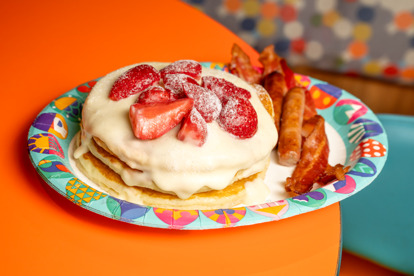 Pancakes with vanilla custard and strawberries