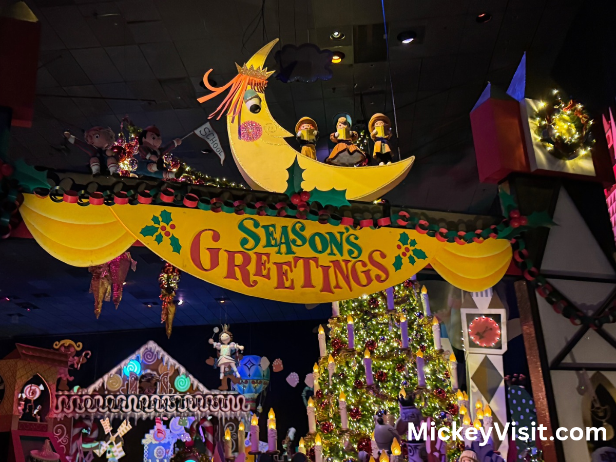 DisneylandChristmasSmallWorld